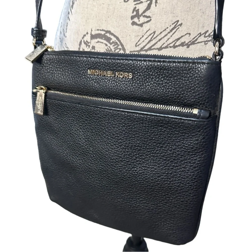 Michael Kors Black Pebble Leather Crossbody Purse